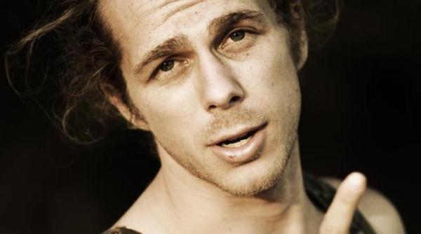 actorul lari giorgescu de fiecare data trebuie sa dau socoteala pentru numele meu