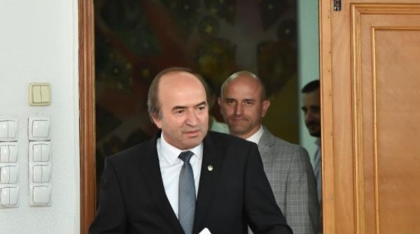 cex psd dragnea explica prezenta lui toader