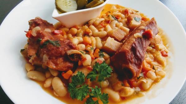 iahnie fasole de post reteta delicioasa pentru postul craciunului