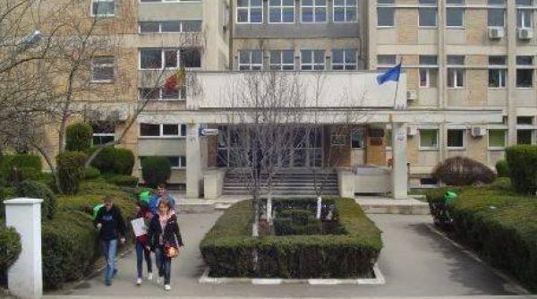 upg ploiesti studenti evacuati