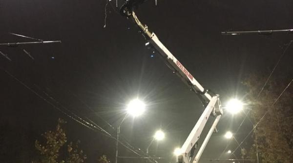 daniel baluta de sarbatori mii de instalatii de iluminat festiv montate in sectorul 4