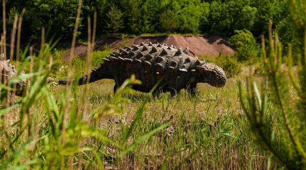 dinozaurii nu au fost singurele animale terestre mari