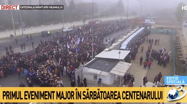 catedrala mantuirii neamului sfintire zeci de mii de credinciosi la coada