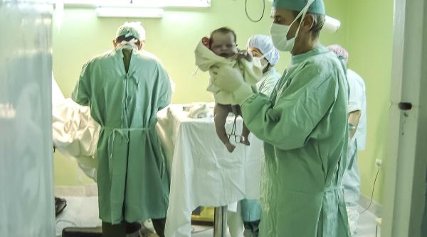 ancheta in china dupa anuntarea unor bebelusi modificati genetic