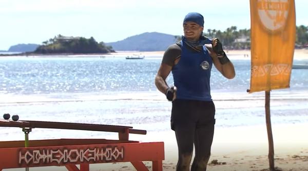 ce semnificatie are semnul secret pe care il face silviu geandra in ultimul trib