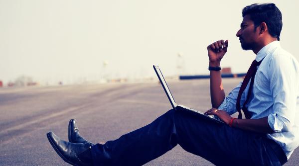 tinerii risc de inadaptare pe piata muncii studiu deloitte