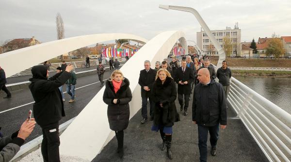 podul centenarului din oradea inaugurat in prezenta comisarului european corina cretu