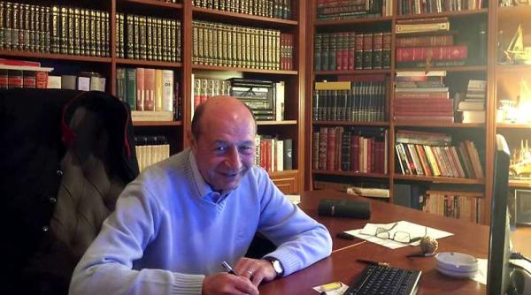 basescu stie ce zice din propria experienta pas in spate masura pregatita in guvern