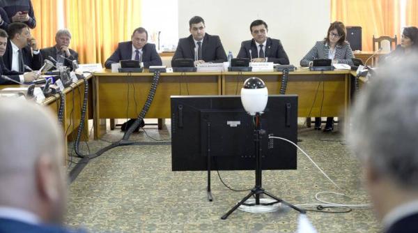 gabriel les audiat in comisia pentru aparare tema discutiilor