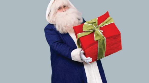 mos nicolae si caravana scriitorilor vin la scoala gimnaziala lucian blaga ocna mures