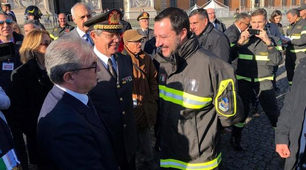 salvini mesaj pe twitter arestari compromise