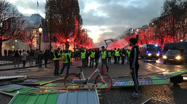autoritatile in alerta mari proteste asteptate in weekend la paris