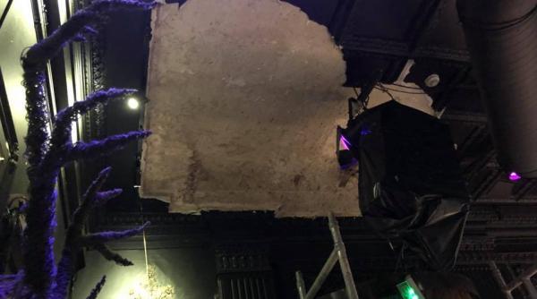 incident intr un club din bucuresti au cazut bucati din tavan