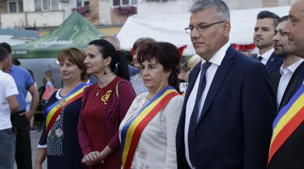 criza lemn foc  denes  foarte putini au mai auzit