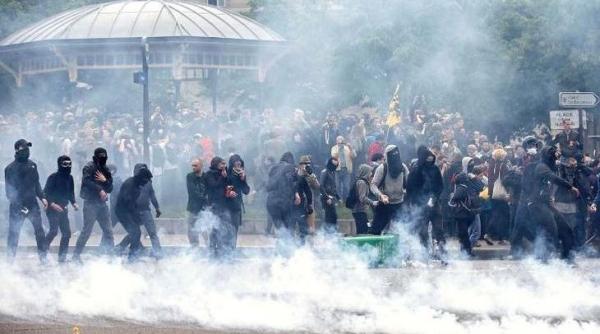 noi proteste in franta legatura cu ciolos chirieac poate influenta direct alegerile prezidentiale din romania