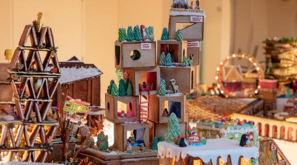 orasel din turta dulce construit la londra foto video