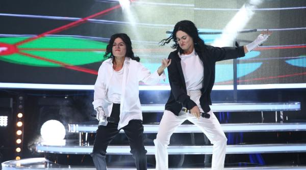 premiera absoluta tcdu toti concurentii se transforma in michael jackson