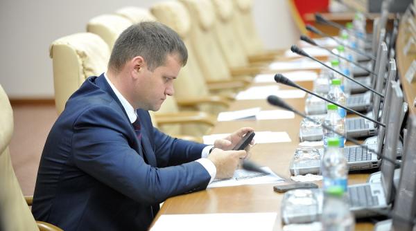 demisie la varf in partidului liberal din moldova munteanu protest fata de linia politica