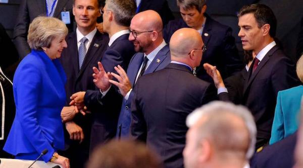 theresa may a parasit londra negocieri suplimentare cu mark rutte si angela merkel