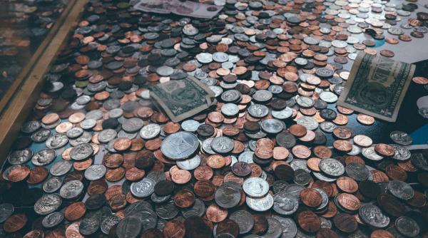 romania furata investitie de 10 miliarde de euro facuta de comunisti distrusa de capitalisti