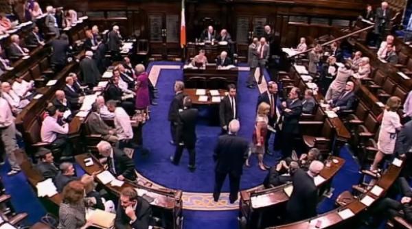 legalizarea avortului in irlanda vot in parlament