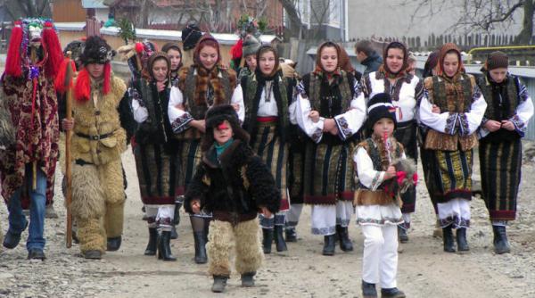 traditii si obiceiuri de craciun in bucovina ce trebuie sa faca femeile nemaritate