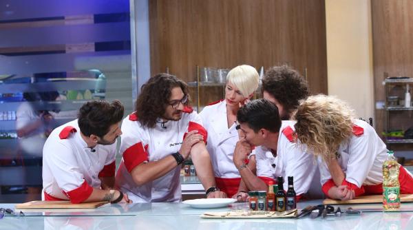 chefi la cutite lupta crancena intre concurenti mi am scrantit un deget