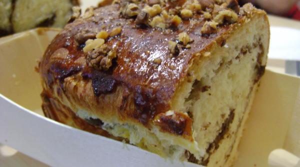 cozonac cu nuca reteta bunicii pufos si delicios