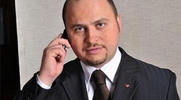 olosz gergely senator dat in urmarire internationala