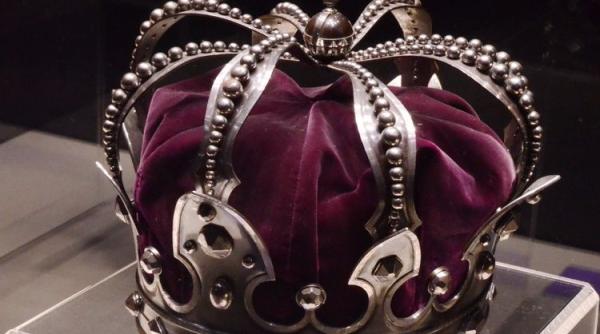 regele malaeziei a abdicat este prima data