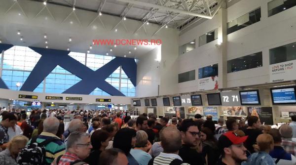 klm  159 de zboruri  programate pentru ziua de marti anulate din cauza furtunii