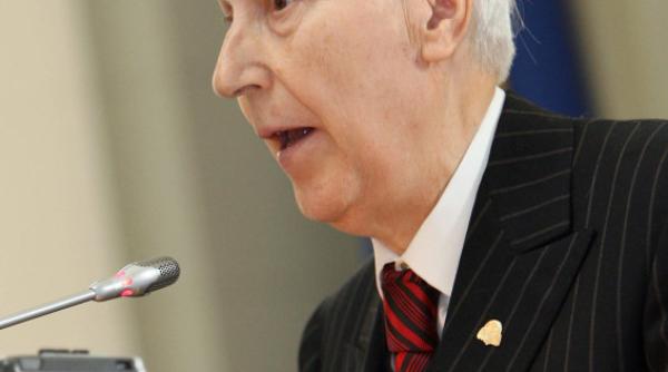 academicianul iulian vacarel a murit