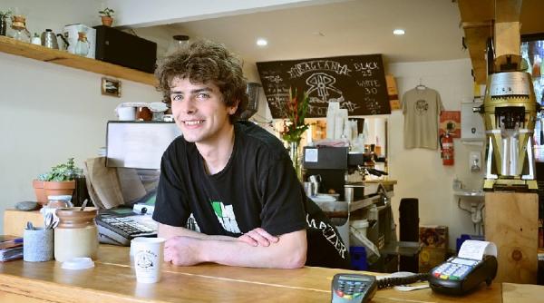 au pair in sua despagubiri pentru angajatii discriminati