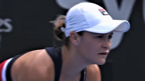 ashleigh barty invingatoarea lui halep in finala la sydney