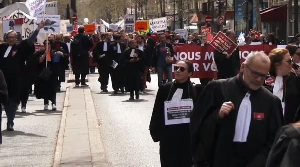 protest magistrati proiectul de reforma a justitiei nedorit in franta