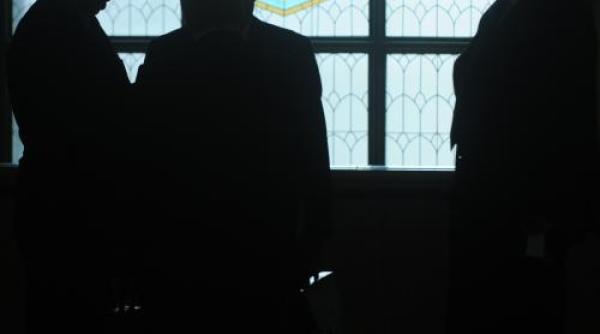 azilul de batrani de lux al politicienilor functii mai tari decat sefia de partid