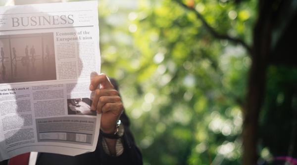 cati ziaristi sunt in romania  doru dinu glavan  vin in valuri cei care sunt  acum  in voga