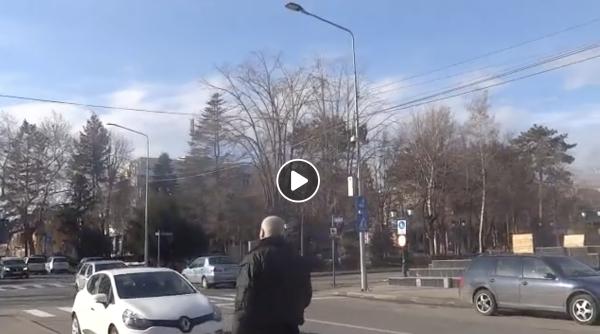 eugen nicolicea hartuit in plina strada i a scuipat in fata video