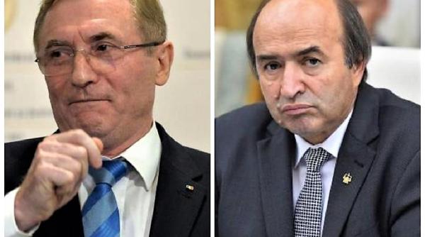 lazar speranta iar ministrul toader secera si ciocanul cine da premiile