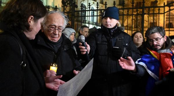 protest mihai sora apel pe facebook atunci iesiti in strada