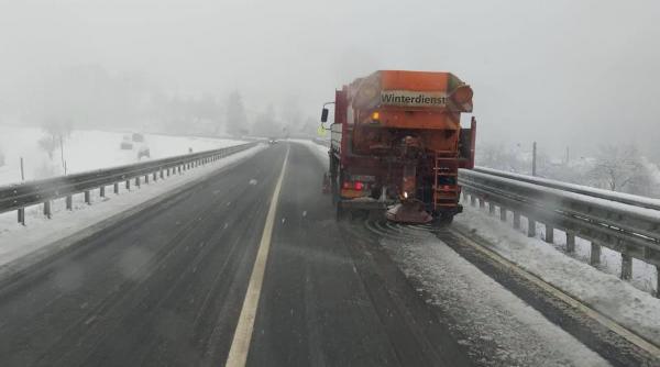 autostrada a2 inchisa din cauza poleiului