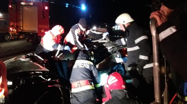 accident mures intre un microbuz de transport persoane si un autoturism raniti grav