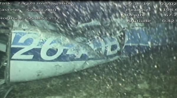 disparitia lui sala ce s a gasit in epava avionului