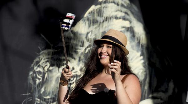 directiva copyright cenzura cum te vei trezi cu postari sterse de pe facebook