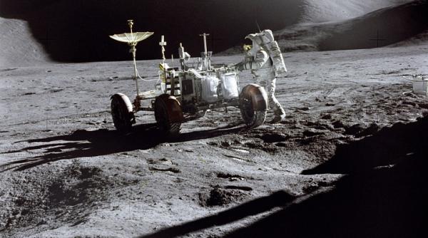 rusia echipaj uman pe luna cand e planificata misiunea