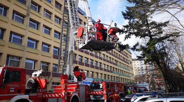 incendiu la spitalul judetean de urgenta bistrita exercitiu de amploare al pompierilor