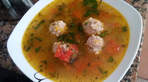 ciorba de perisoare reteta gustoasa ca la mama acasa