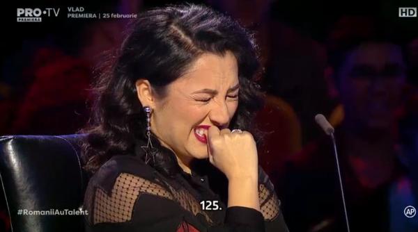 romanii au talent un american si 125 de oua andra o sa vomit smiley inchideti televizoarele