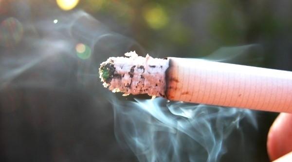 fumezi ai sanse mai mici de a supravietui cancerului