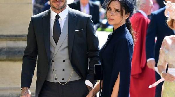 victoria beckham colectie de moda pentru toamna iarna 2019